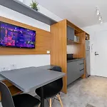 Housi Brickell One - Hbo0110
